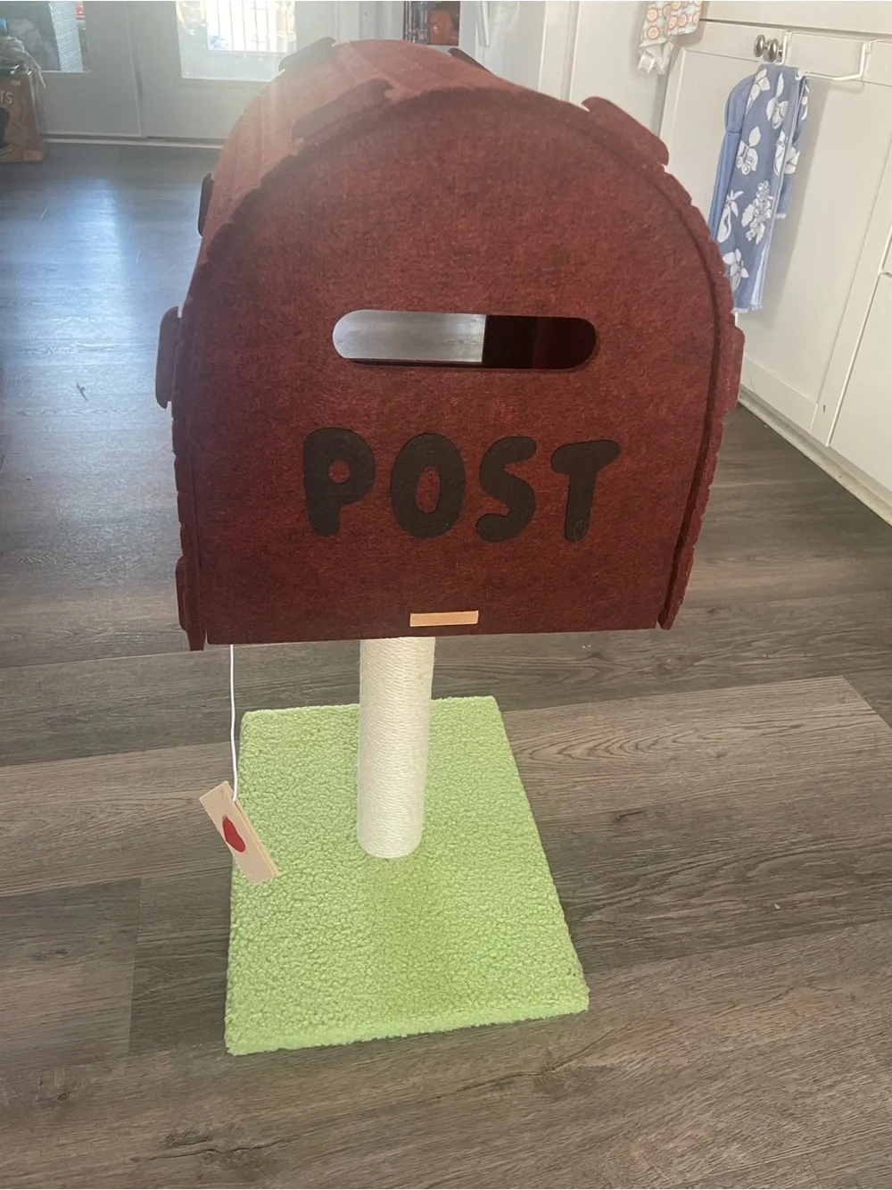 Mailbox Cat Scratcher - Green Base, Brown Mailbox